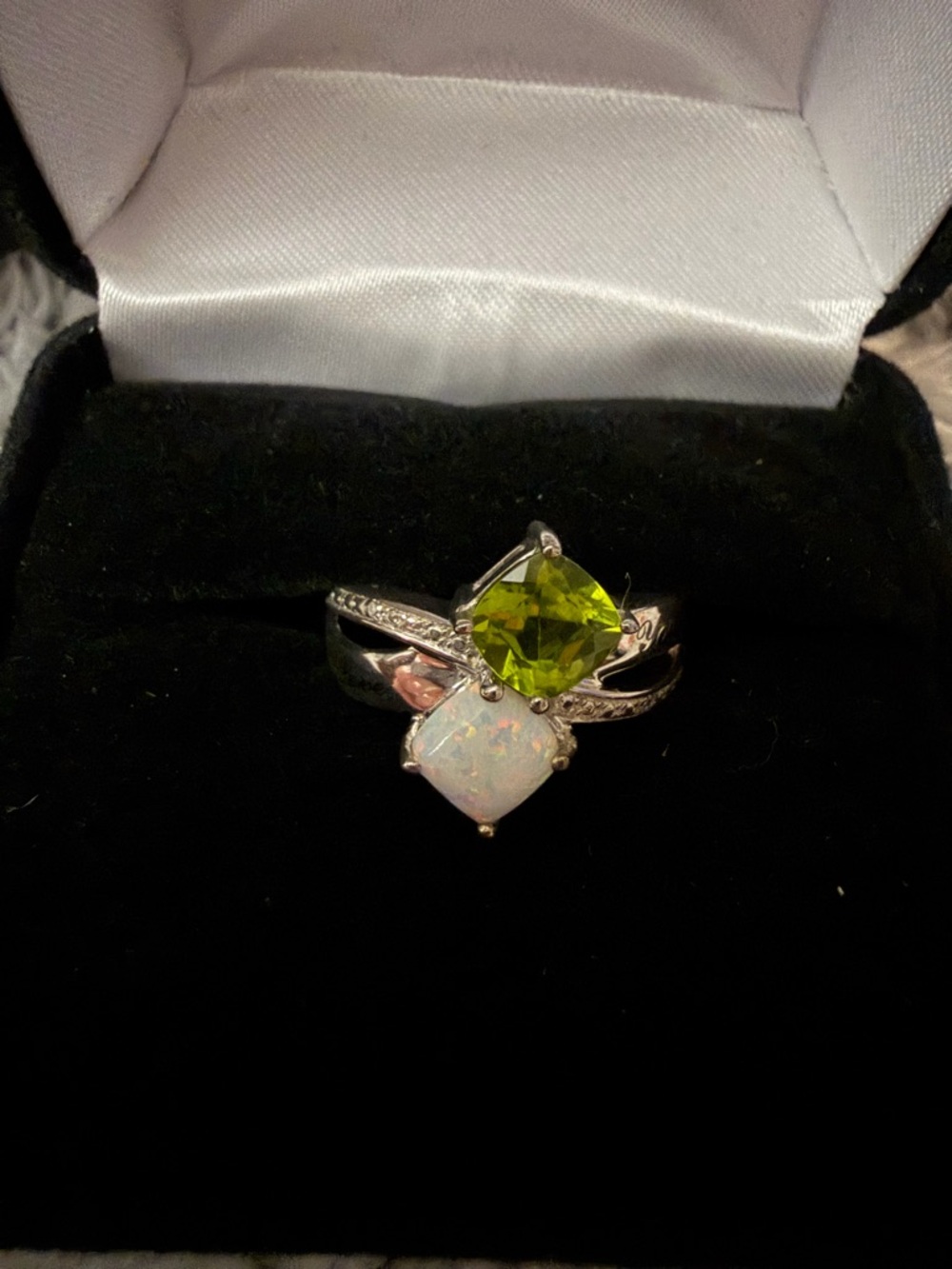 KAY Jewelers Peridot and Tourmaline Stone Ring Sterling Silver personalized - Picture 5 of 8